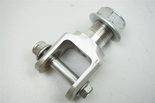 SUZUKI        GSX-R 600 WVCV HALTERUNG OBEN FEDERBEIN