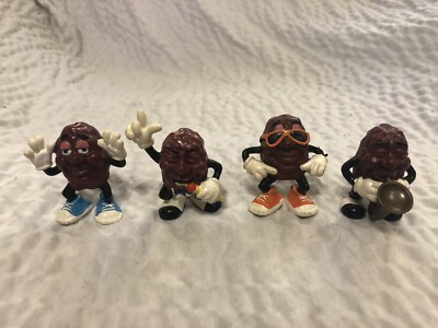 large can of mixed nuts