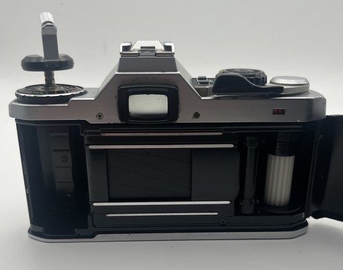Pentax ME Super 35mm SLR Film Camera Body Only SPARES OR REPAIR - Photo 8/8