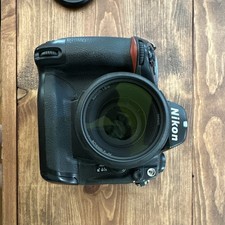 Nikon D2Xs with 50mm f1.8 lens