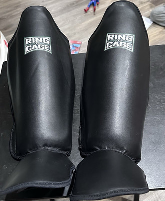 Ring to Cage Black Shin Guards Pair Size S Adult Unisex Training Gear