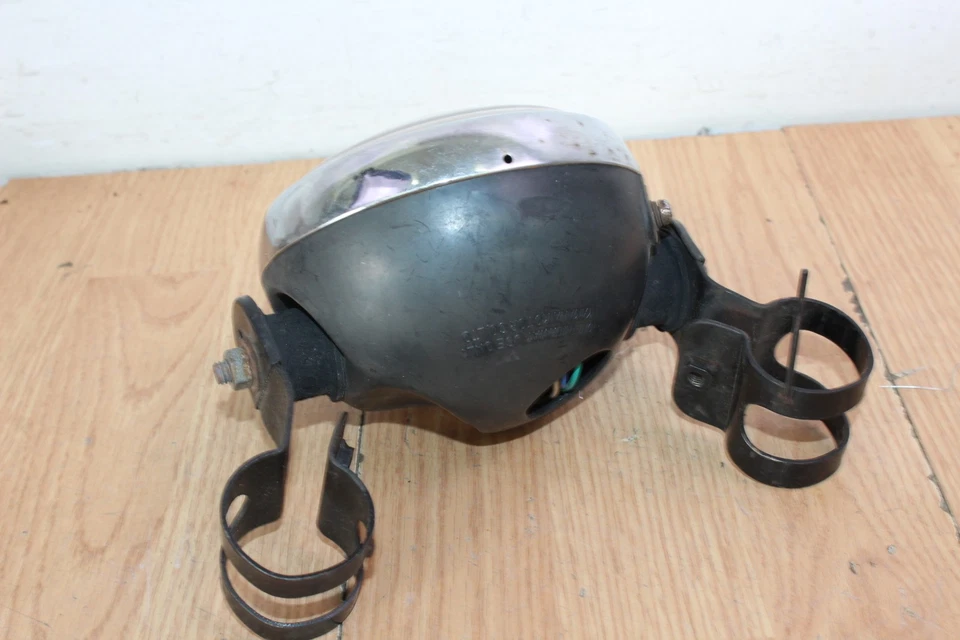 Faro Yamaha IT175 1978 con soportes Foto 4 de 4