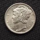1935 *P* MERCURY HEAD  SILVER DIME *NICE* - FREE SHIPPING! - C3358