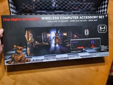 Five Nights at Freddy's Wireless Computer Accessory Set Keyboard Mouse Desk Mat