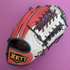 ZETT Soft Gloves for Outfielders