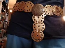 WOMEN WESTERN GOLD LEATHER BELT Small/Medium OVAL DISKS belt length is 42 in NEW