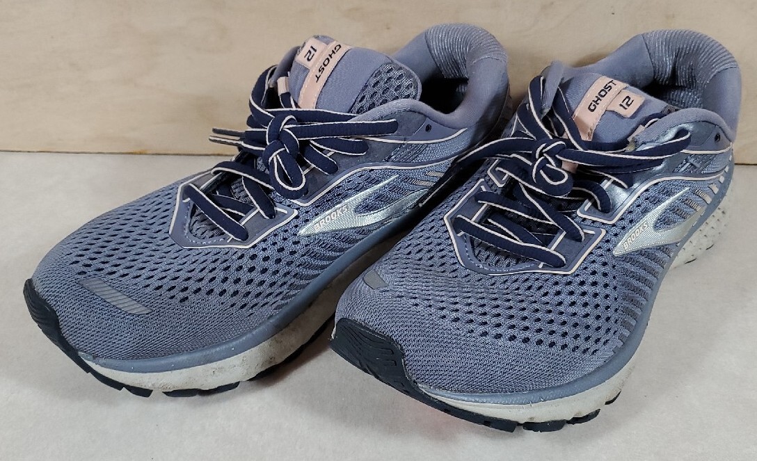 Brooks Women Ghost 12 SZ 7 D Wide 1203051D086 | eBay