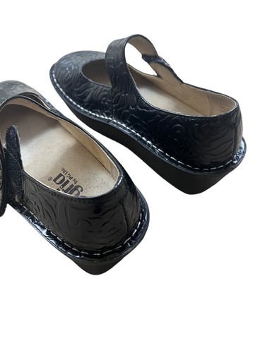 Alegria By PG Lite Store PAL-531: Women's Paloma Black Embossed Rose Flat 35 - Picture 5 of 10