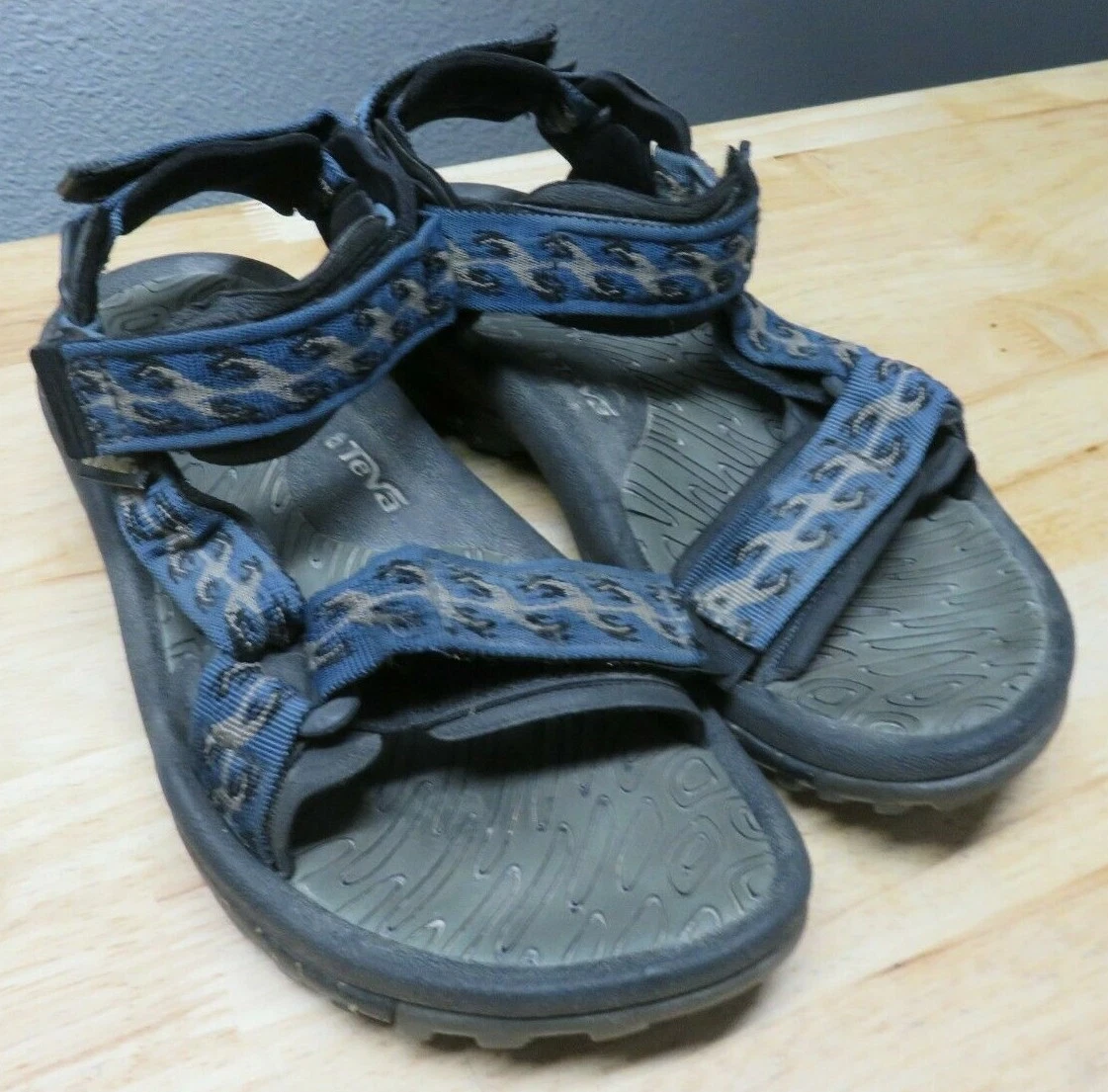 Ontdekking wetenschappelijk Met opzet Teva Terra Fi Sandals Water Sport Hiking Mens Size 8 Blue 90s Style Print  6673 | eBay