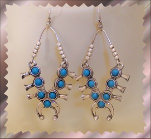 Squash-Blossom-Turquoise-Bead-Dangle-Hook-Earrings-Western-Tribal