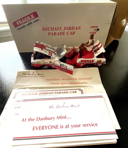 Danbury Mint Upper Deck 1969 Chevy Camaro 1:24 Michael Jordan Parade Car Box COA