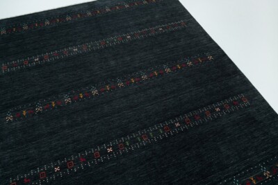 Charcoal 8' X 10' Handcrafted Comfort and Contemporary Elegance Handmade Rug