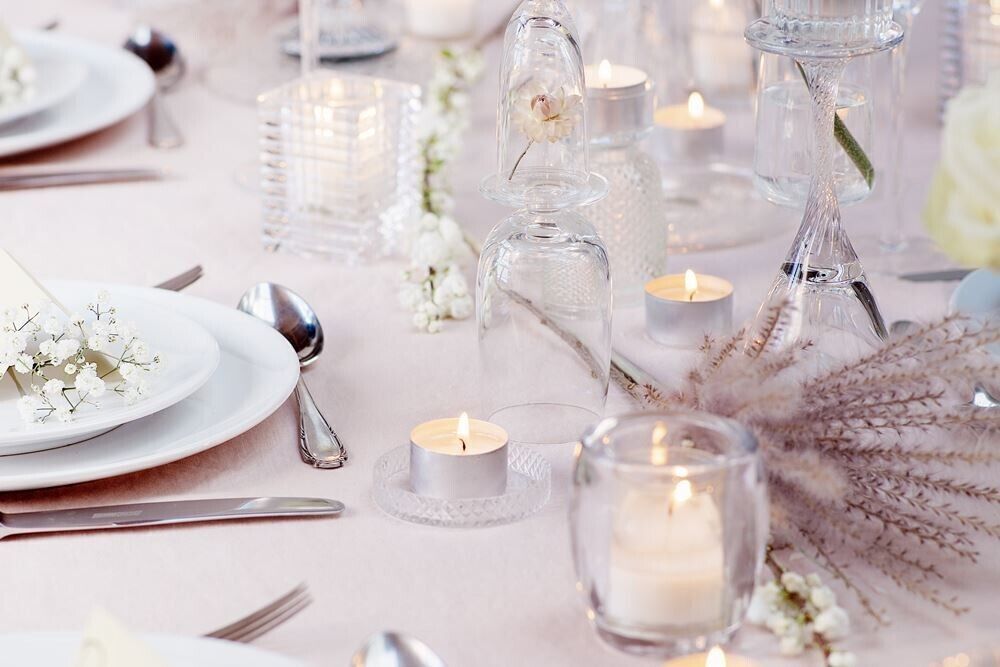 Bolsius Pack of 90 Tealights / Tea Lights 8 Hour Burn Time Candle