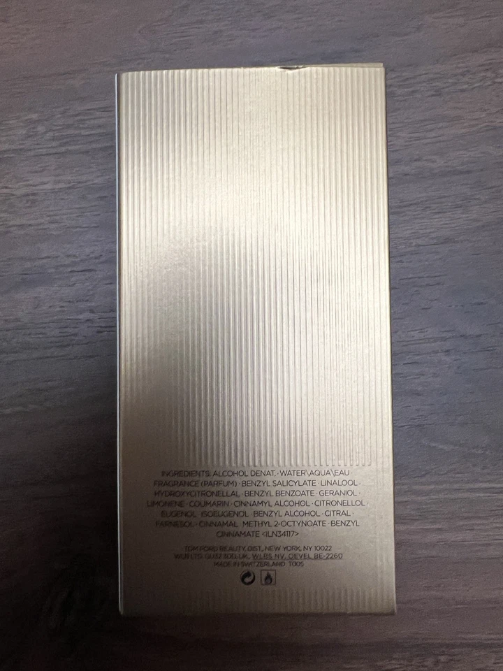 Tom Ford Black Orchid por Tom Ford, 3,4 oz Eau De Parfum spray unissex - Imagem 3 de 4