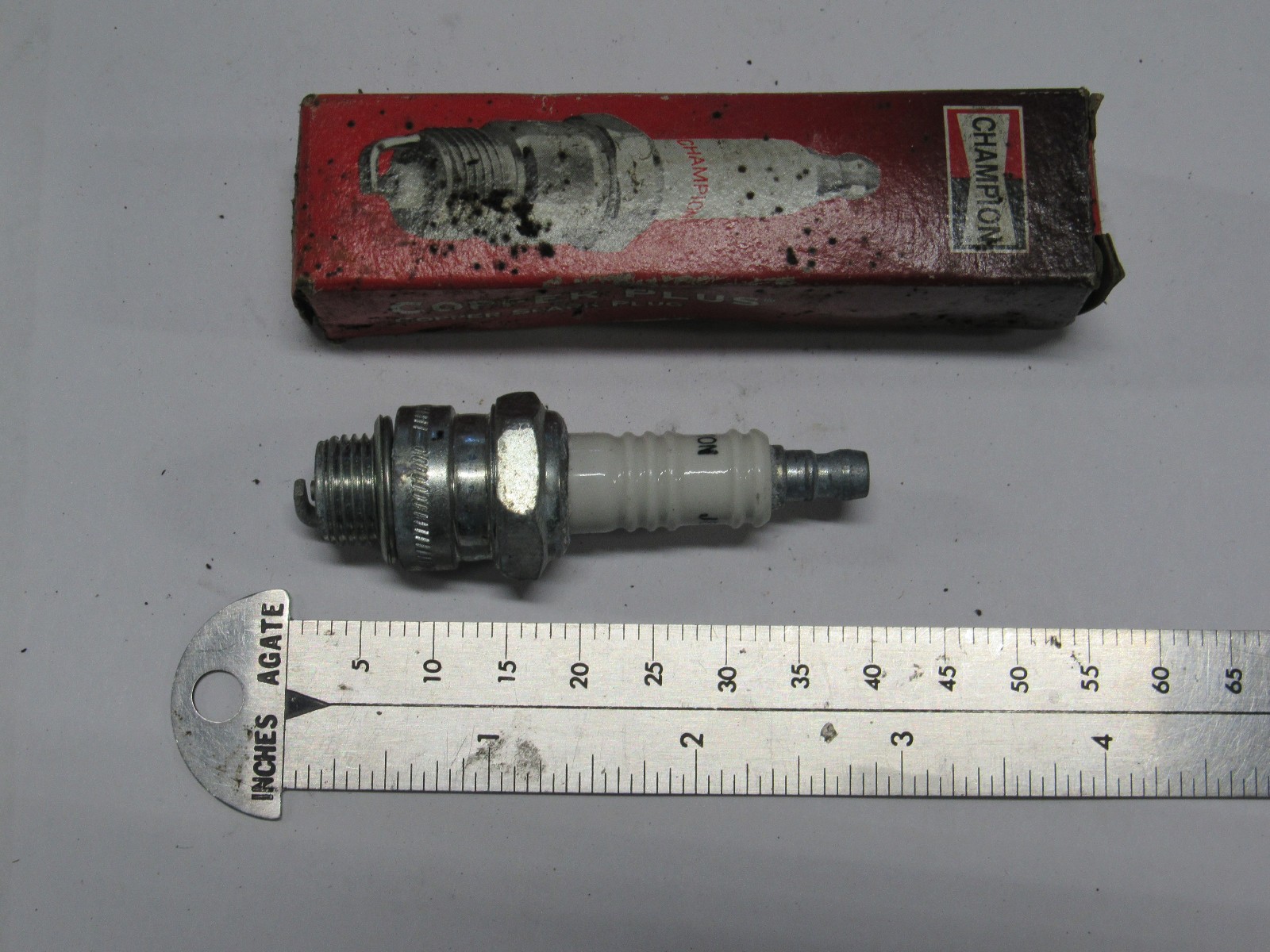 Spark Plug-Copper Plus Champion Spark Plug 841