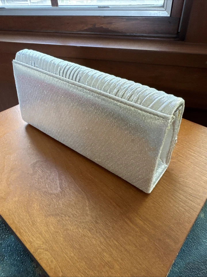 Bolso sin asas de noche con diamantes de imitación y color plateado cartera boda regreso a casa Foto 3 de 4