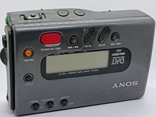 Sony TCD D 7 DAT Player/ Recorder Does not power up For Parts or repiar