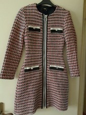 robe Maje tweed rouge et noire taille 36 longueur genou état neuf