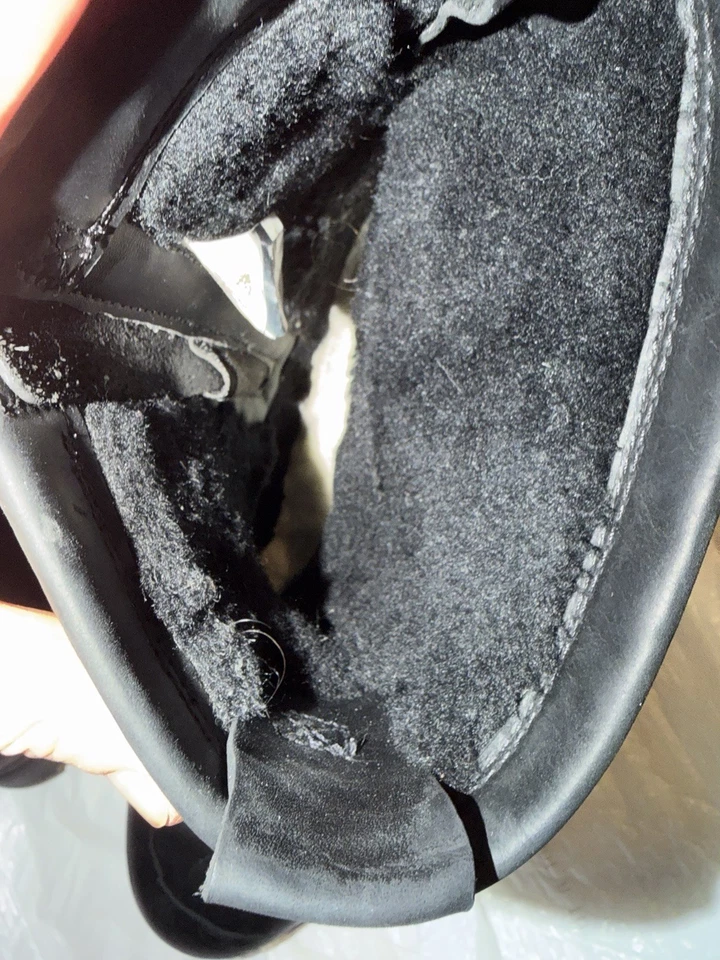 UGG KENNEN BLACK LEATHER BOOTS - MEN'S Size 14 - Image 4 of 4