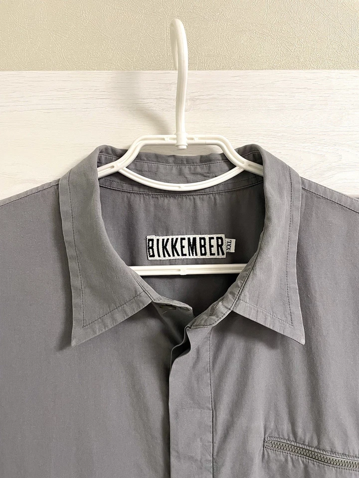 Camisa Dirk Bikkembergs Vintage Avant Garde com Zíper Bolso Botão SS Tamanho XL/XXL Cinza - Imagem 3 de 4