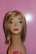 Brooklyn by Jon renau blonde lace front bob, salon exclusive. Professionnel 