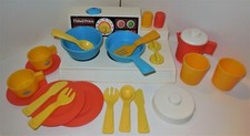 VINTAGE FISHER PRICE KITCHEN FUN PLAY FOOD 919 COOKING STOVE TOP DISHES POT LOT