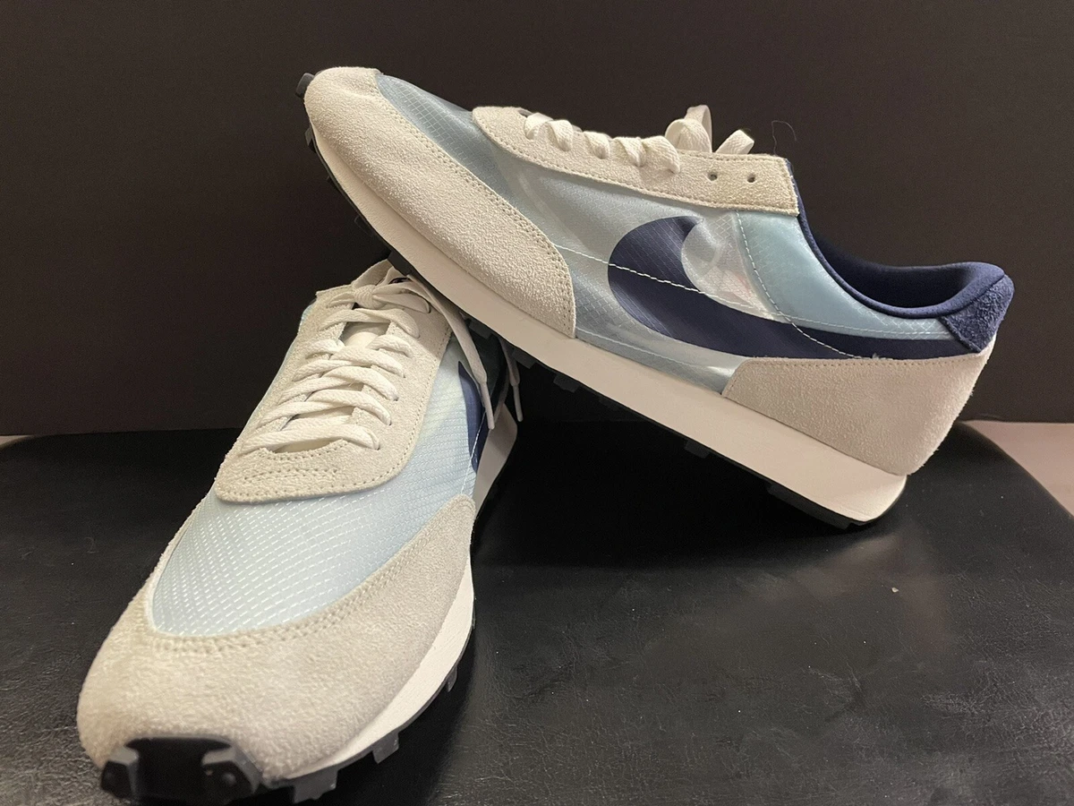 Size nike daybreak top
