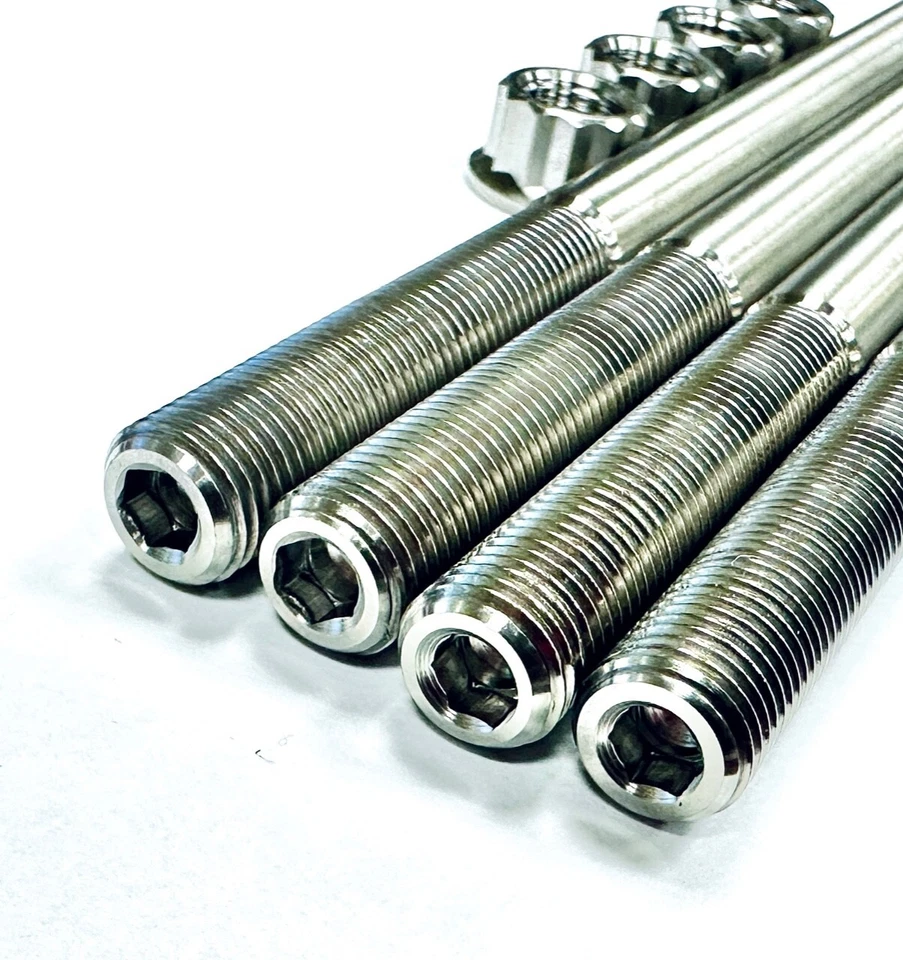 08-12 KTM 450 SXF SX-F XC-F Kit de pernos de culata de titanio 77330044100 Foto 3 de 3