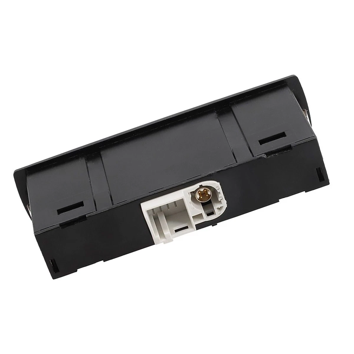 Presa USB Per Cruscotto Auto Sostitutiva – Compatibile Con Mercedes CLS, Classe A, GLA, CLA, GLE (A1728202100)