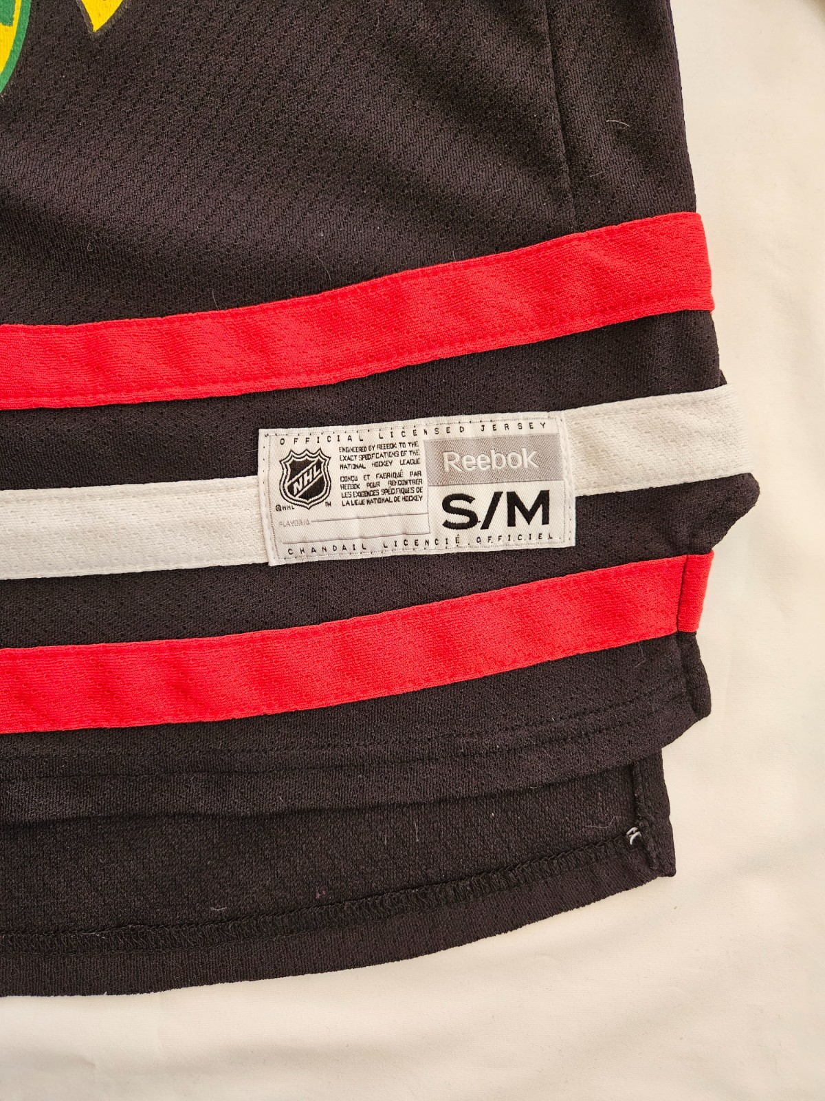 Chicago Blackhawks REEBOK Jersey Youth S/M Hockey NHL Read Description thumbnail 3