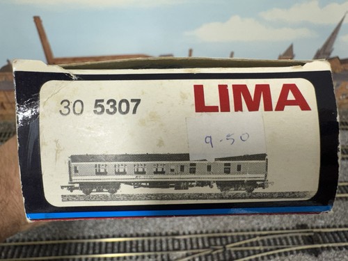 Lima 305307A5 MK1 BSK Network SouthEast 35193 Carriage - Picture 9 of 9