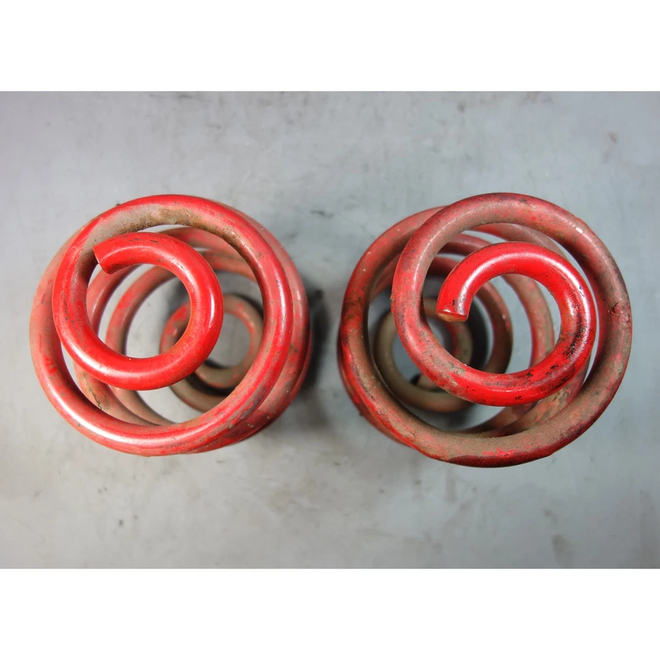 售后 1988 - 1991 宝马 E30 3 系列后线圈弹簧红色 — 第 3/4 张图片