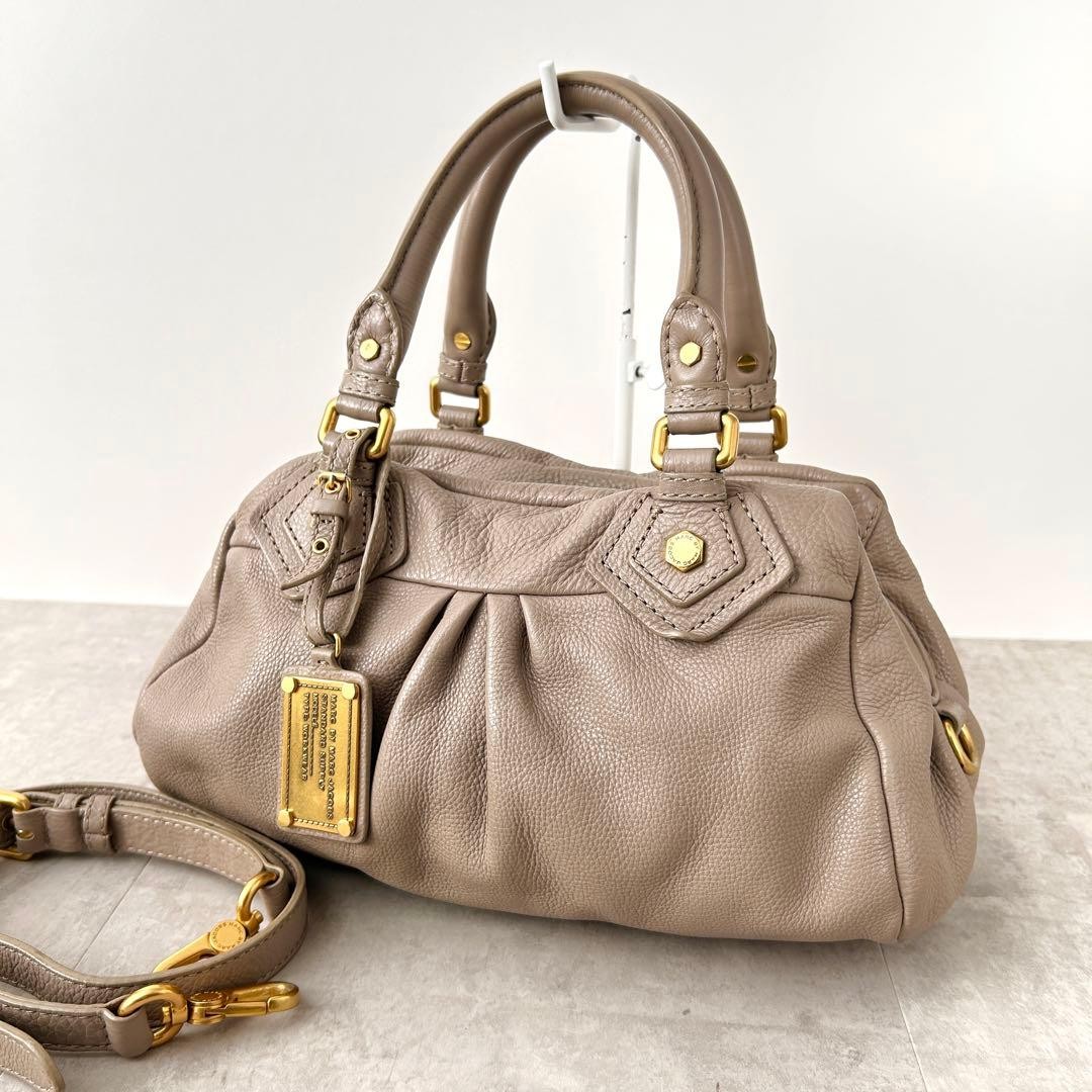 MARC BY MARC JACOBS Tote Bag CLASSIC Q Leather Beige Authentic From Japan