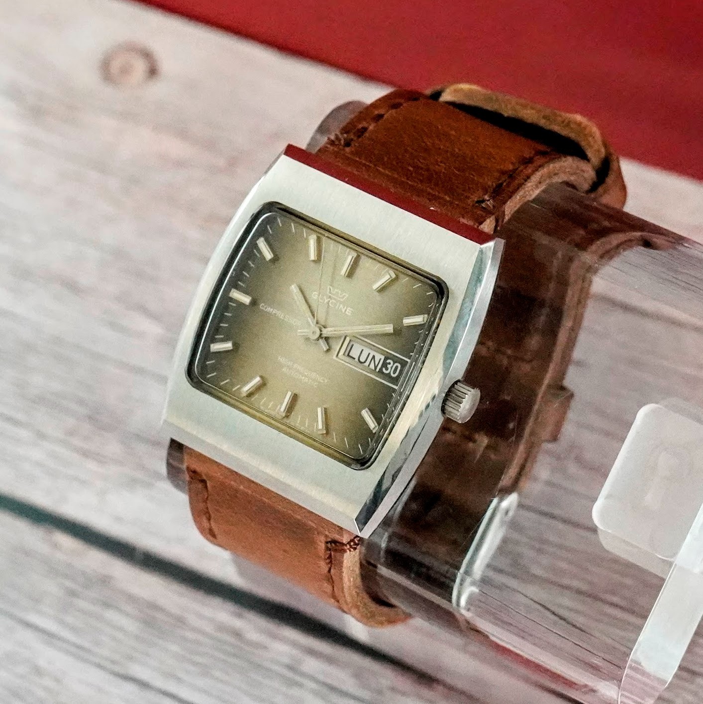 1970s NOS Glycine Compressor High Frequency Auto Watch 344.171 Day/Date 35mm image 4