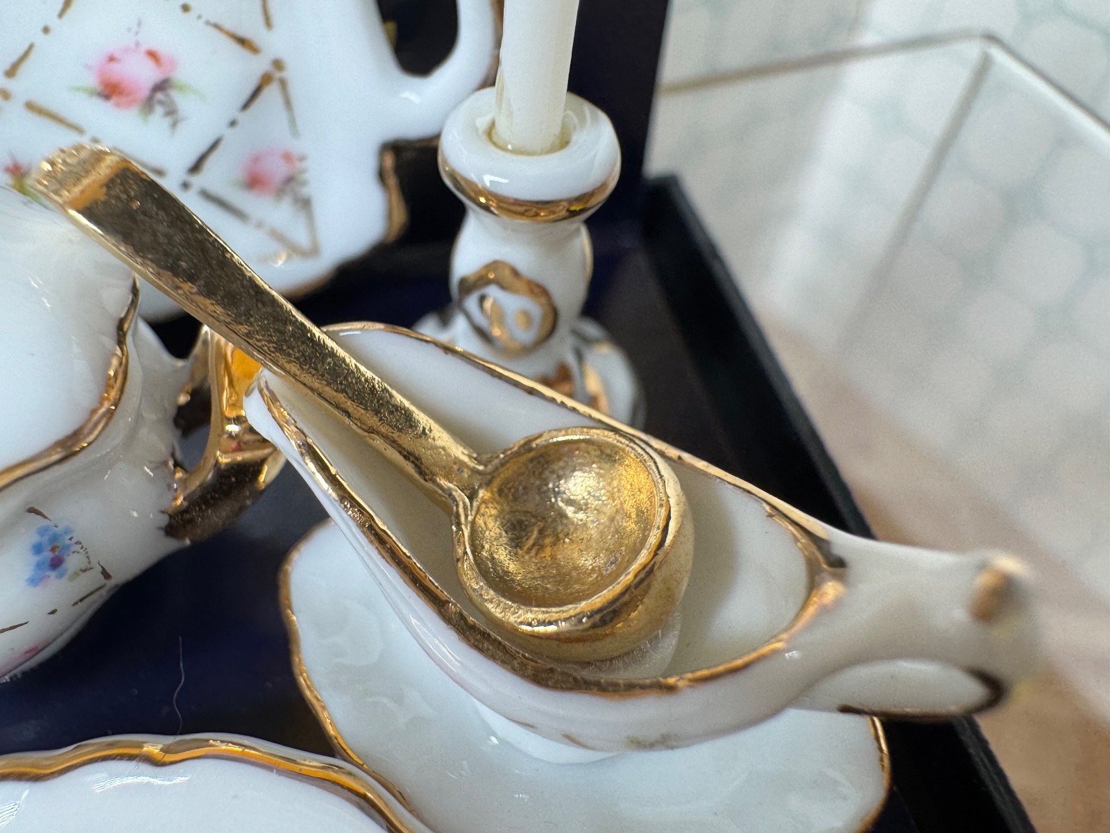 Germany Dollhouse Miniatures Reutter Porcelain Flower Dinner Plate Set