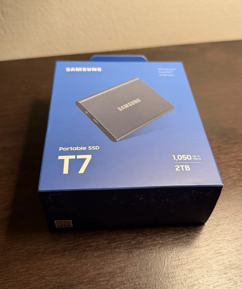 Samsung T7 MU-PC2T0T 2TB Portable SSD - Titan Gray. - Image 3 of 4