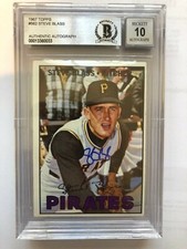 Autographed 1967 Topps Steve Blass Pittsburgh Pirates Card #562 BAS Beckett