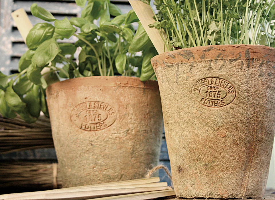 12 cm hoch Aged Terracotta Blumentopf Übertopf Umtopf rund Pflanzen - Bild 2 von 3