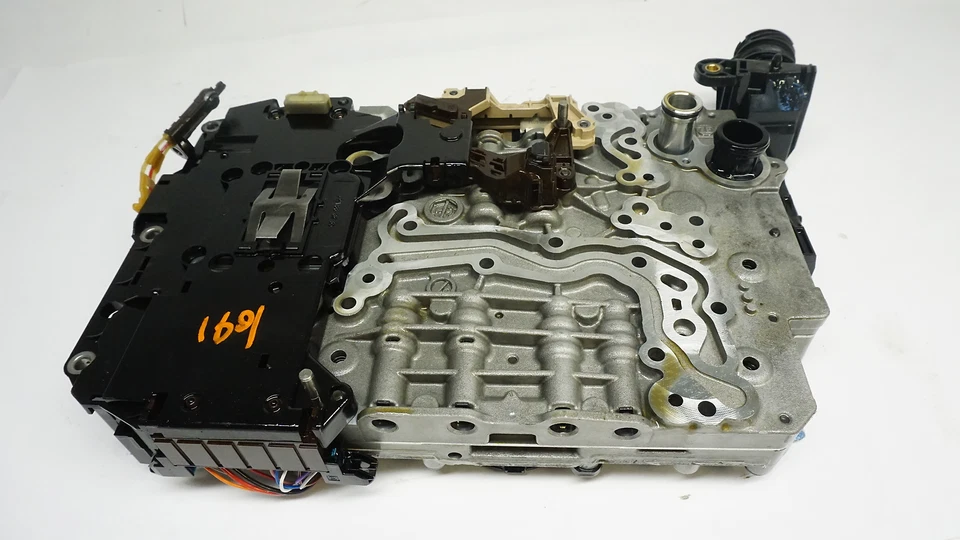 2013-2016 AUDI ALLROAD - корпус клапана автоматической коробки передач 1087128556 - Изображение 2 из 2