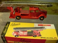 Schuco Piccolo Mercedes-Benz Feuerwehr Dl 01451