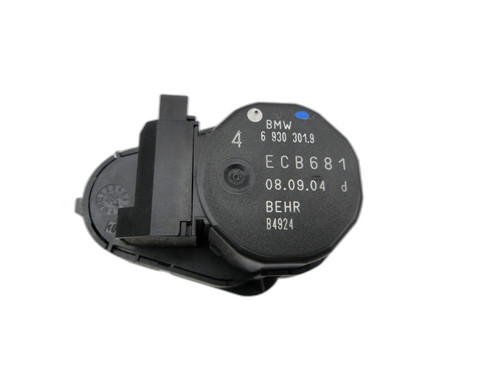 Luftklappenstellmotor Stellmotor Pos.1 für BMW E61 530d 04-07 64116942991 ECB681