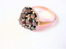 Ring Gold 750 with Garnet, 5.3 g