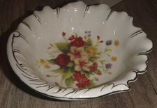 CIOTOLA ROYAL PORCELAIN QUEEN ELISABETH REGINA ELISABETTA, FLOREALE-CON SCATOLA