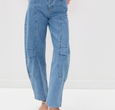 Athropologie Aligne Courage Barrel Leg Jeans Womens 36W Light Wash Blue NWT