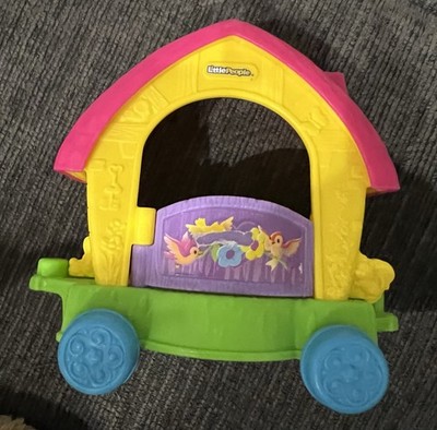 Fisher Price Little People Disney Princess Snow White Parade Float Cottage Car