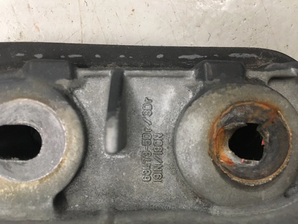 2001 - 2005 年丰田 RAV4 车厢车架铁路乘客侧杆黑色原始设备制造商 — 第 4/4 张图片