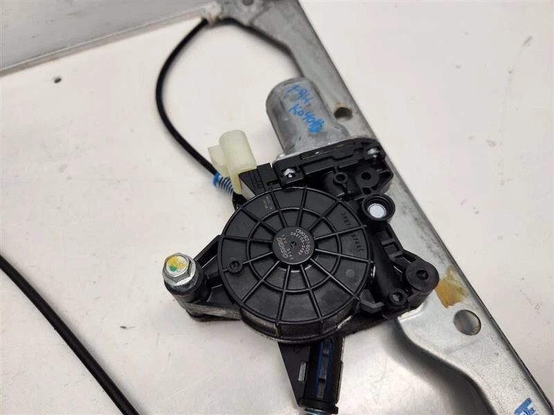 Chevrolet HHR 2011 regulador de ventana de pasajero delantero derecho con motor Foto 4 de 4