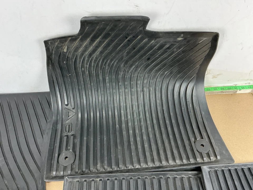 2012 - 2018 Audi A6 Quattro Front & Rear Floor Carpet Liner Mat Set Of 4 OEM — 第 2/4 张图片