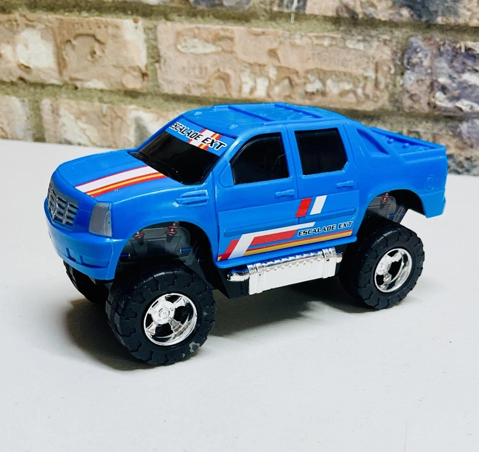 Cadillac Escalade EXT Toy Truck Realistic Plastic Model 2011 Blue - 1/32 Scale - Image 2 of 4