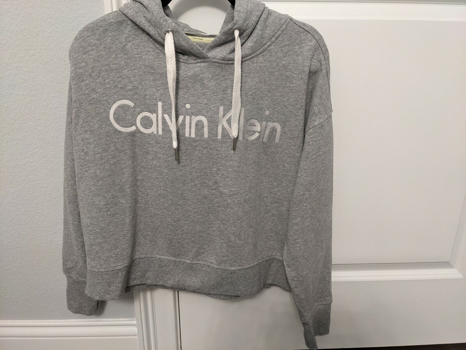 Calvin Klein Women's Cropped Gray Hoodie Sweatshirt size M Medium | eBay